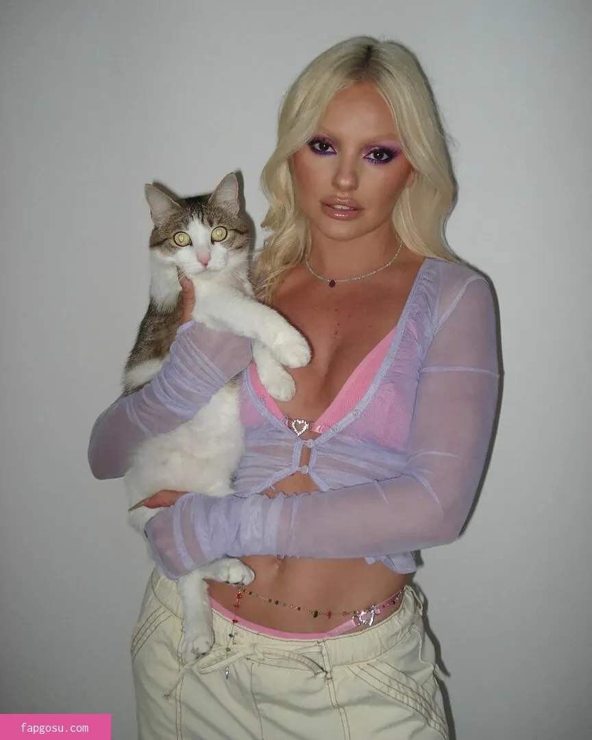 Alexandra Stan