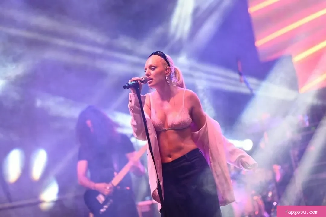 Alexandra Stan