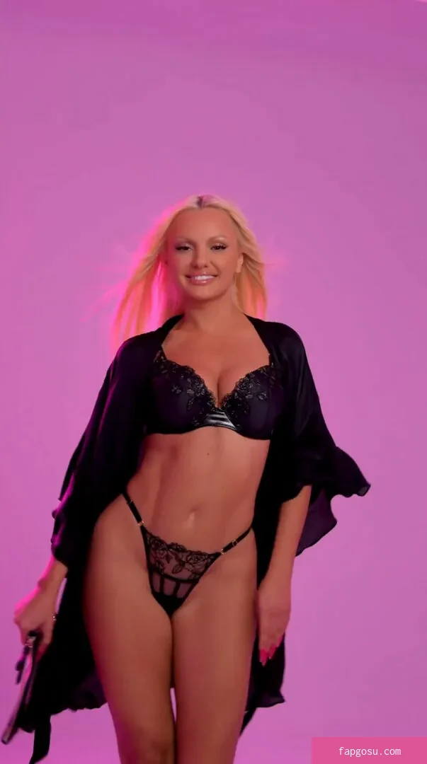 Alexandra Stan