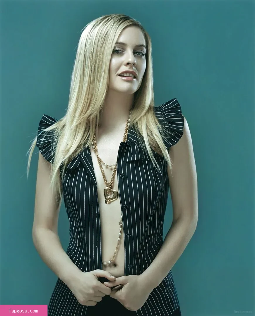 Alicia Silverstone