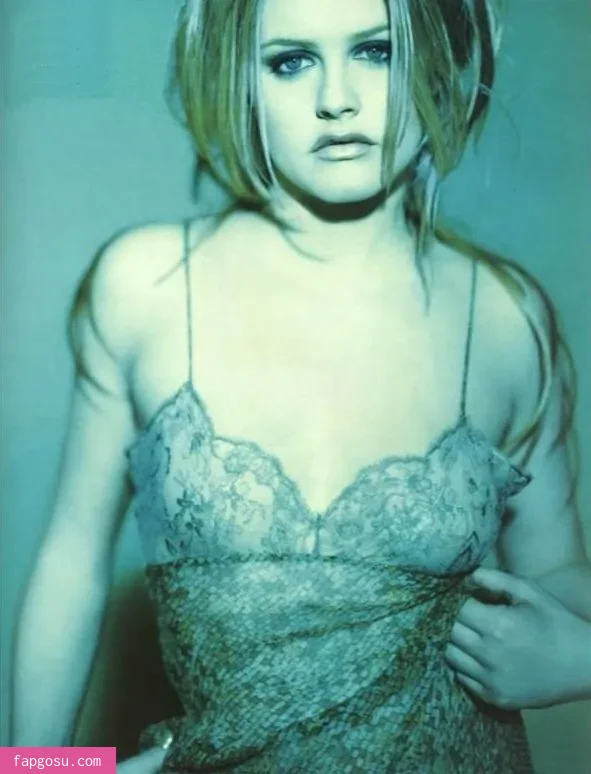 Alicia Silverstone
