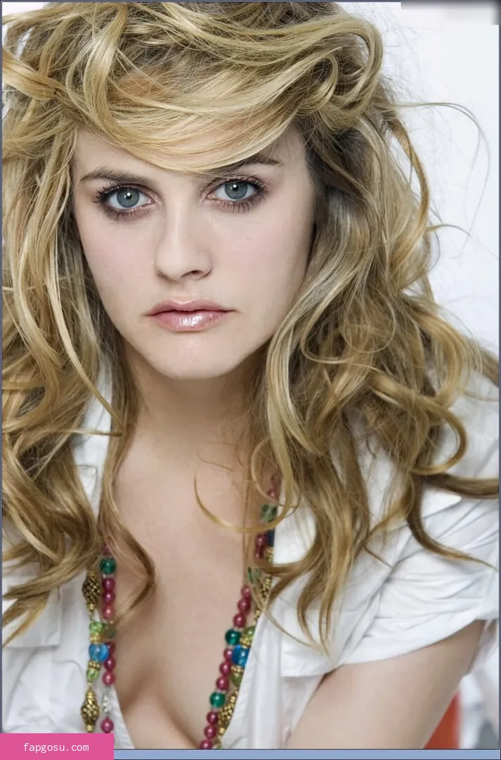 Alicia Silverstone