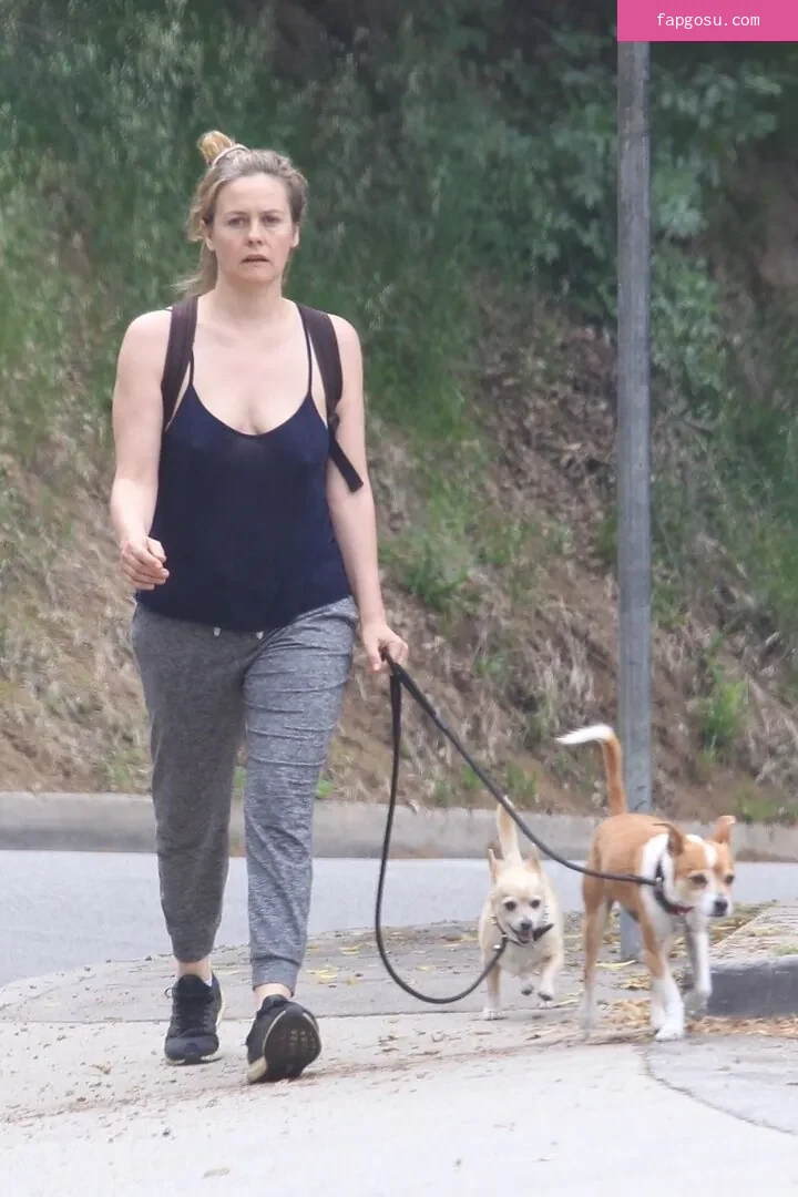 Alicia Silverstone