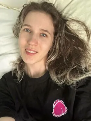Alina Shikut content