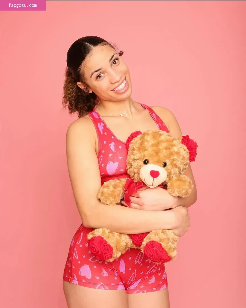 Amiah Simmons