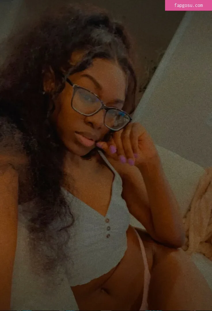 Amira Symon
