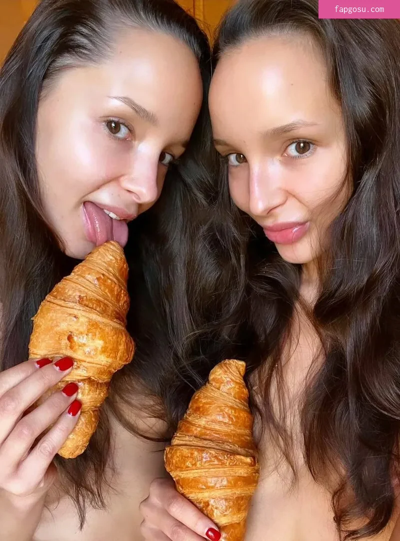 Adelalinka Twins