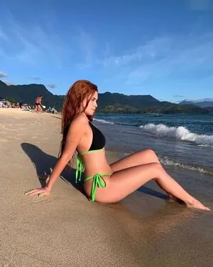 Andressa Toniolo content