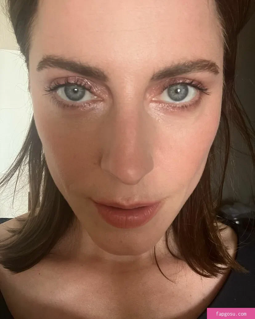 Antje Traue #1-10