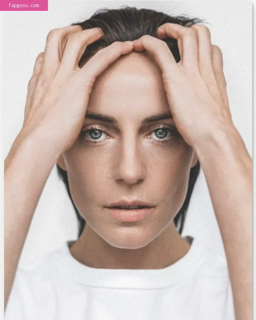 Antje Traue