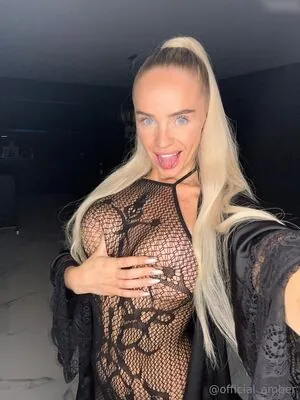 Amber Vogt content