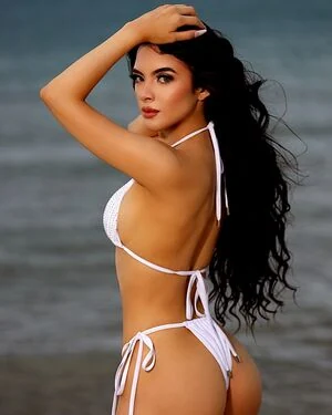 Angelina Victoria content