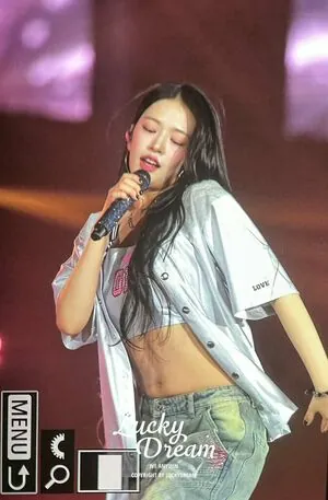 An Yujin 안유진 | content