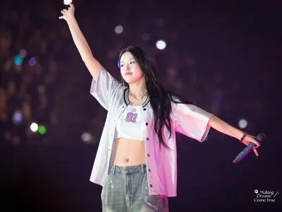 An Yujin 안유진 | content