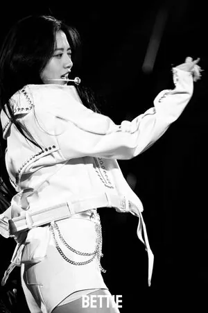 An Yujin 안유진 | content
