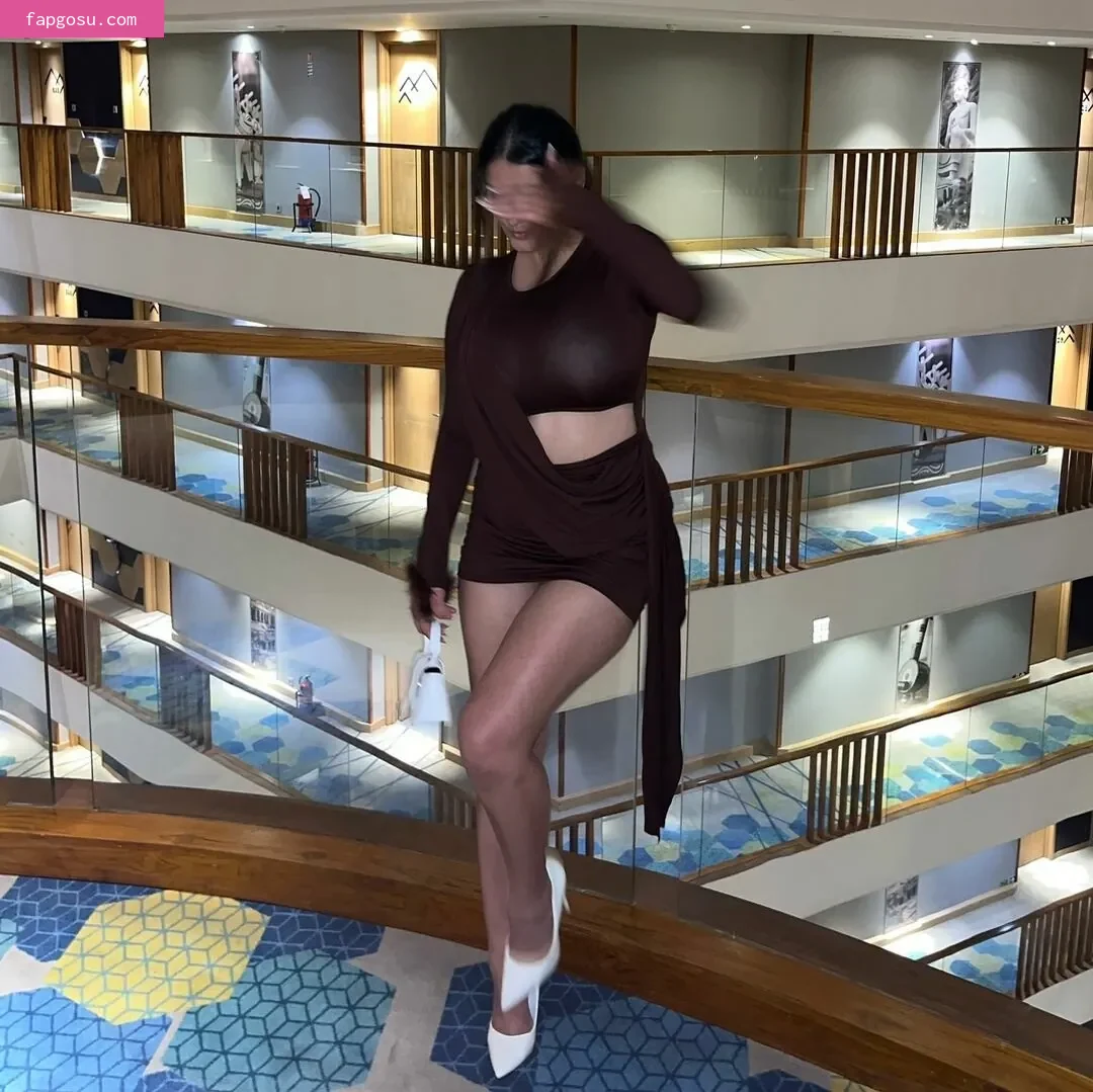 _ayushaaaa__