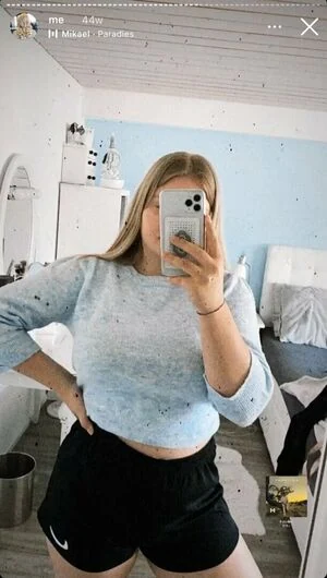 Aline Zwahlen content