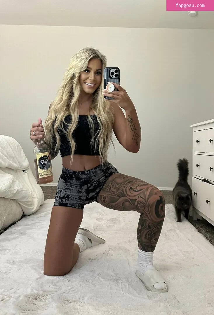 BrazyBecca