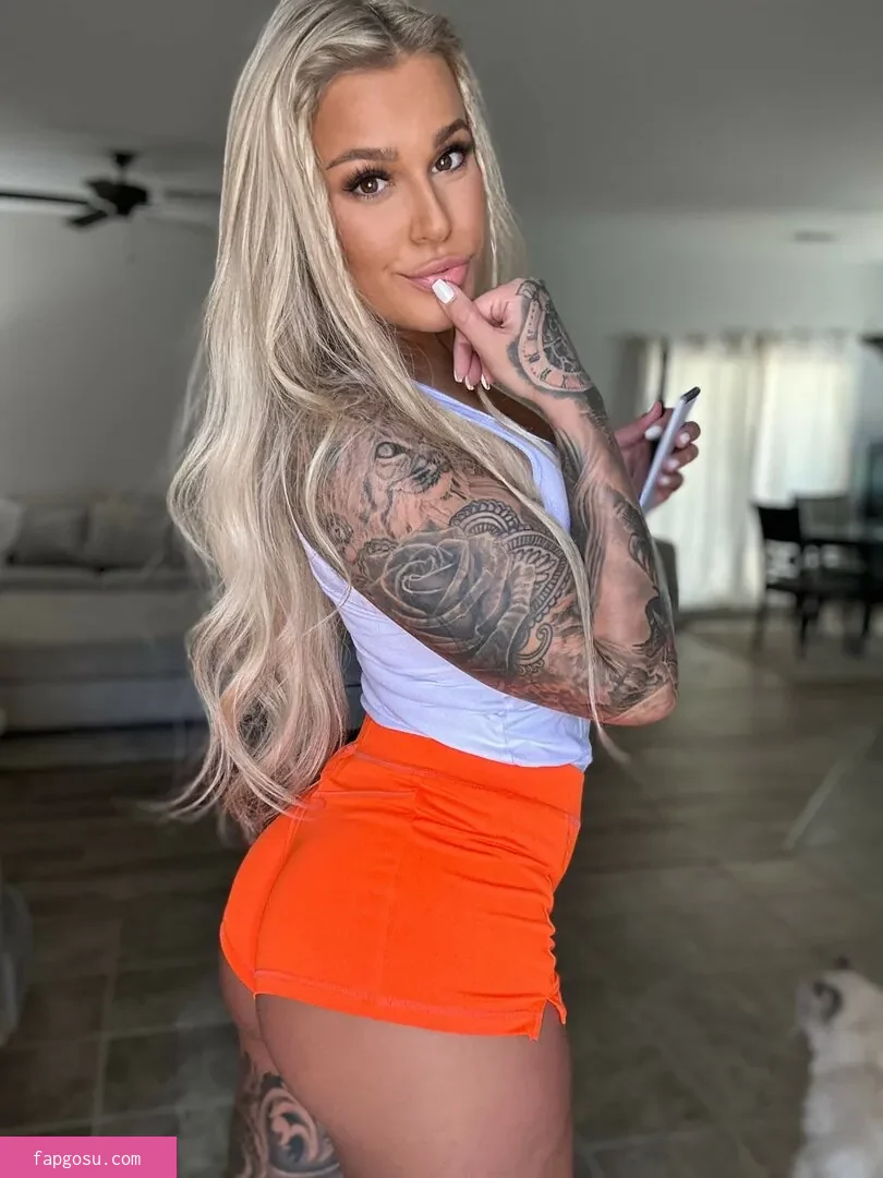 BrazyBecca