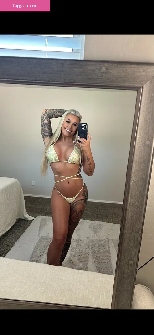 BrazyBecca