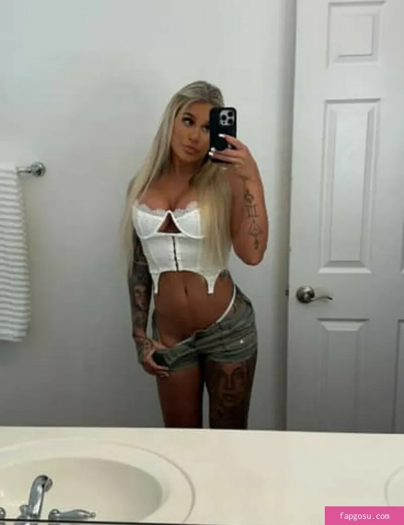 BrazyBecca