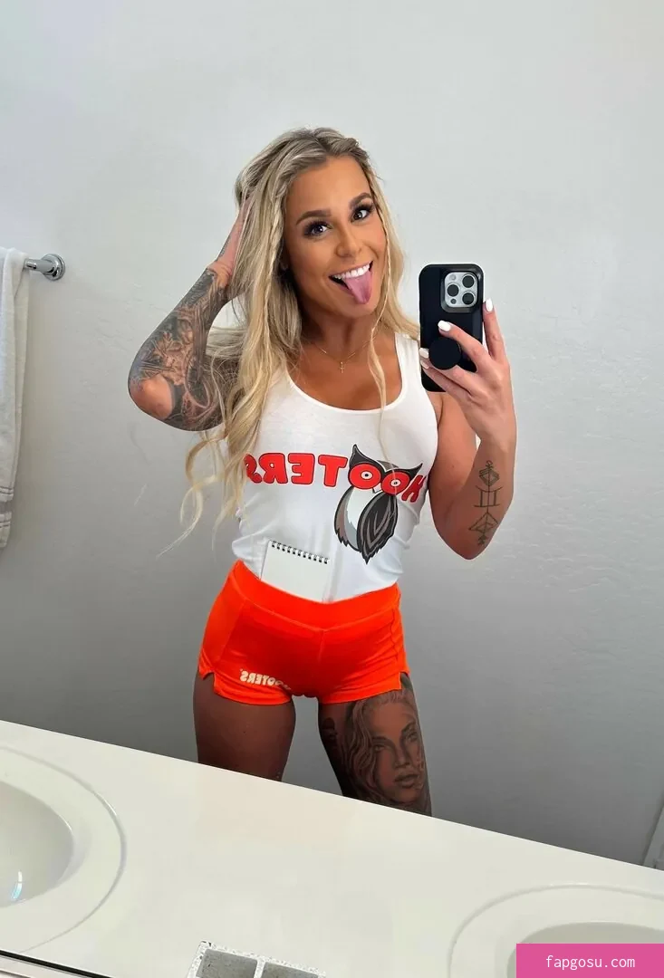 BrazyBecca