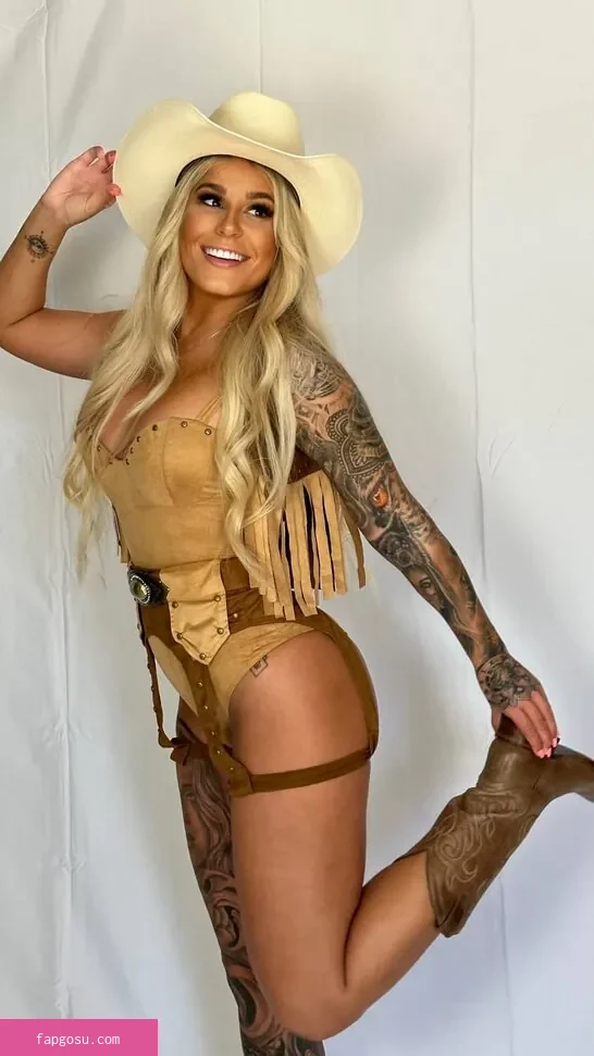 BrazyBecca