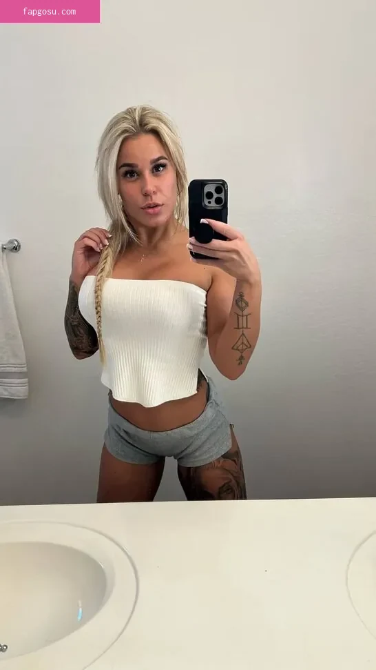 BrazyBecca