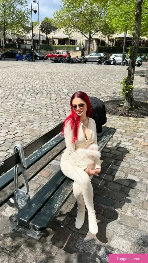 badmomzjay