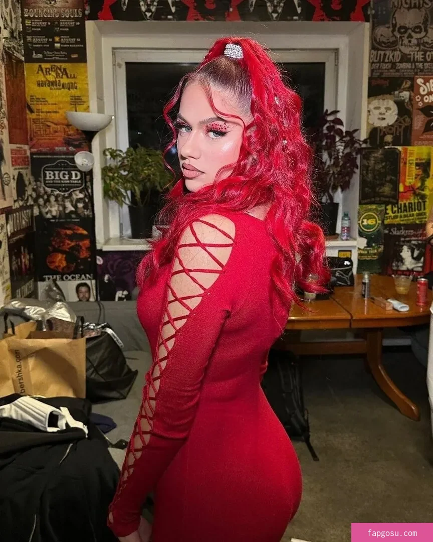 badmomzjay