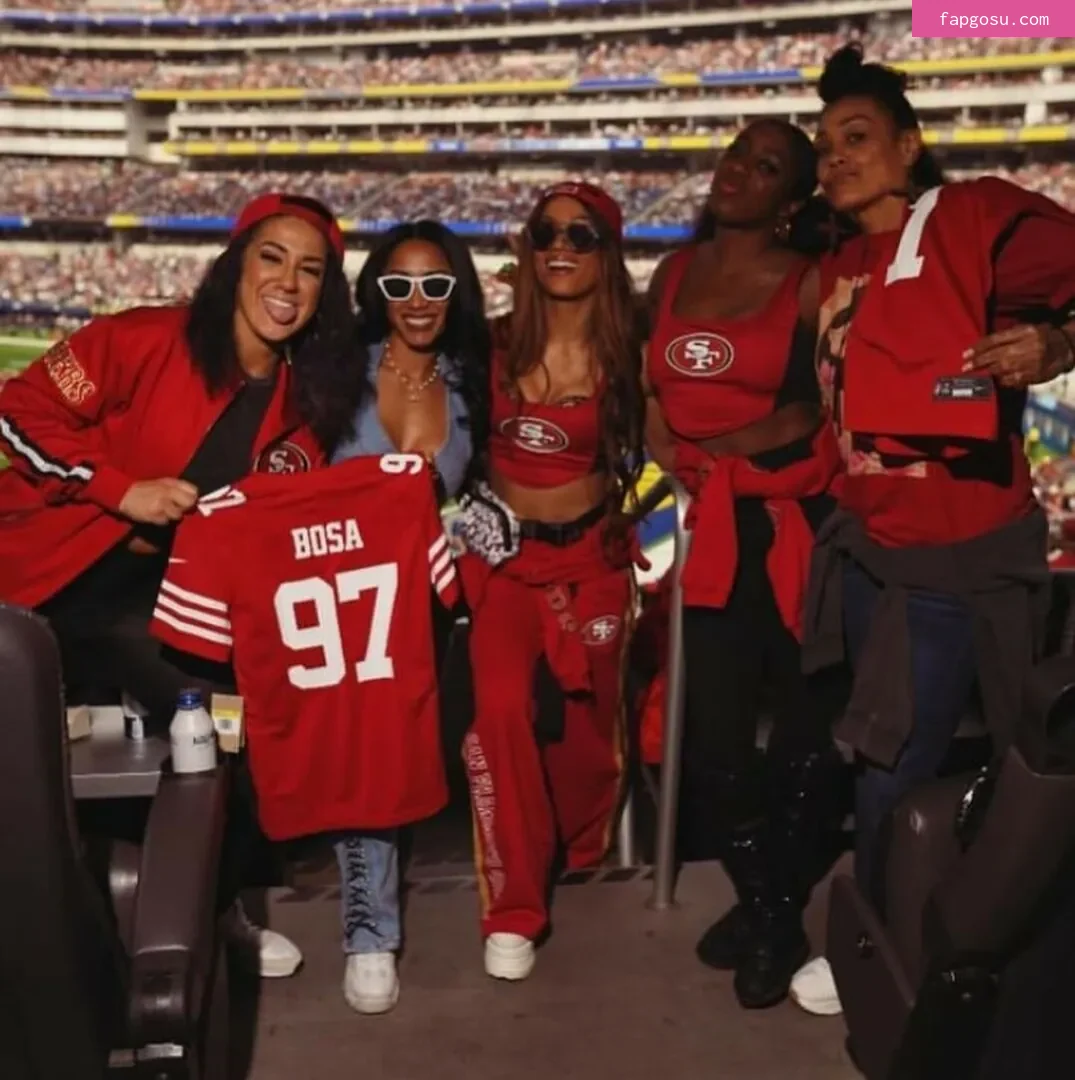 Bayley - Photo #1041