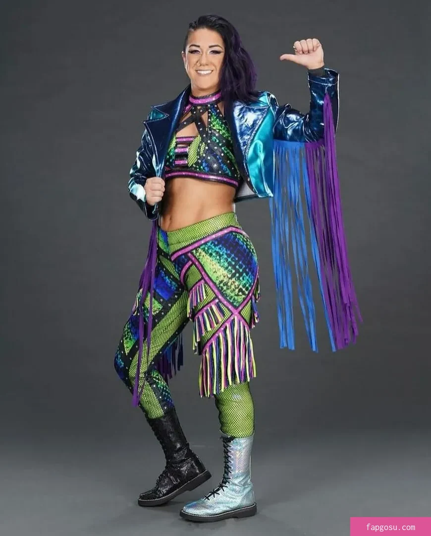 Bayley - Photo #1054