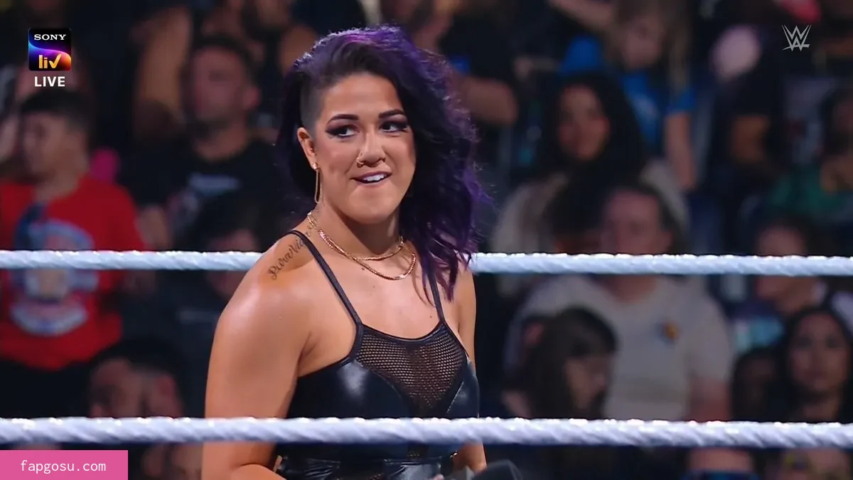 Bayley - Photo #1077