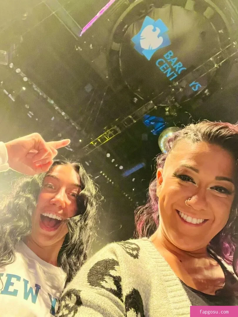 Bayley - Photo #1129