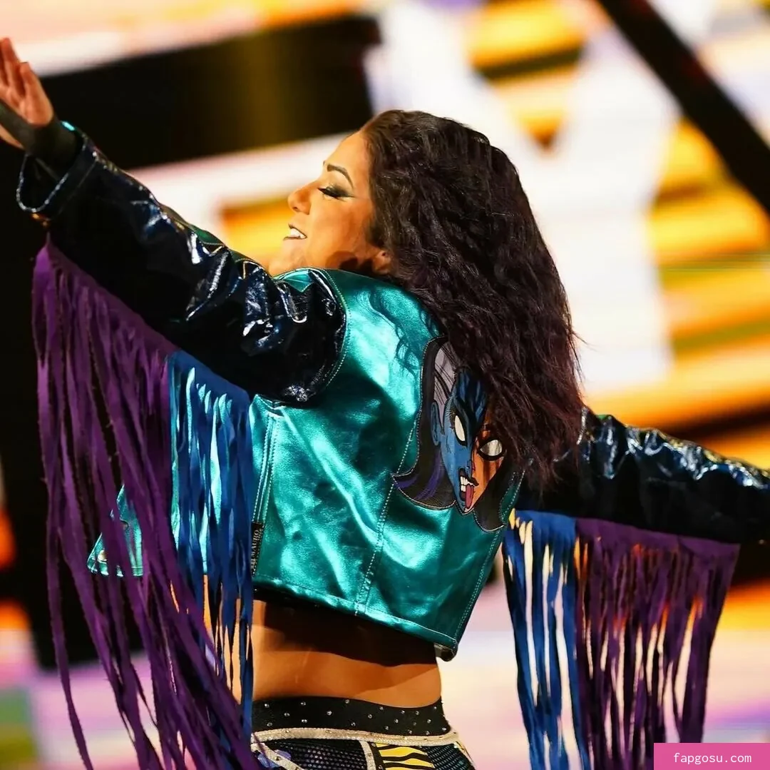 Bayley - Photo #1157