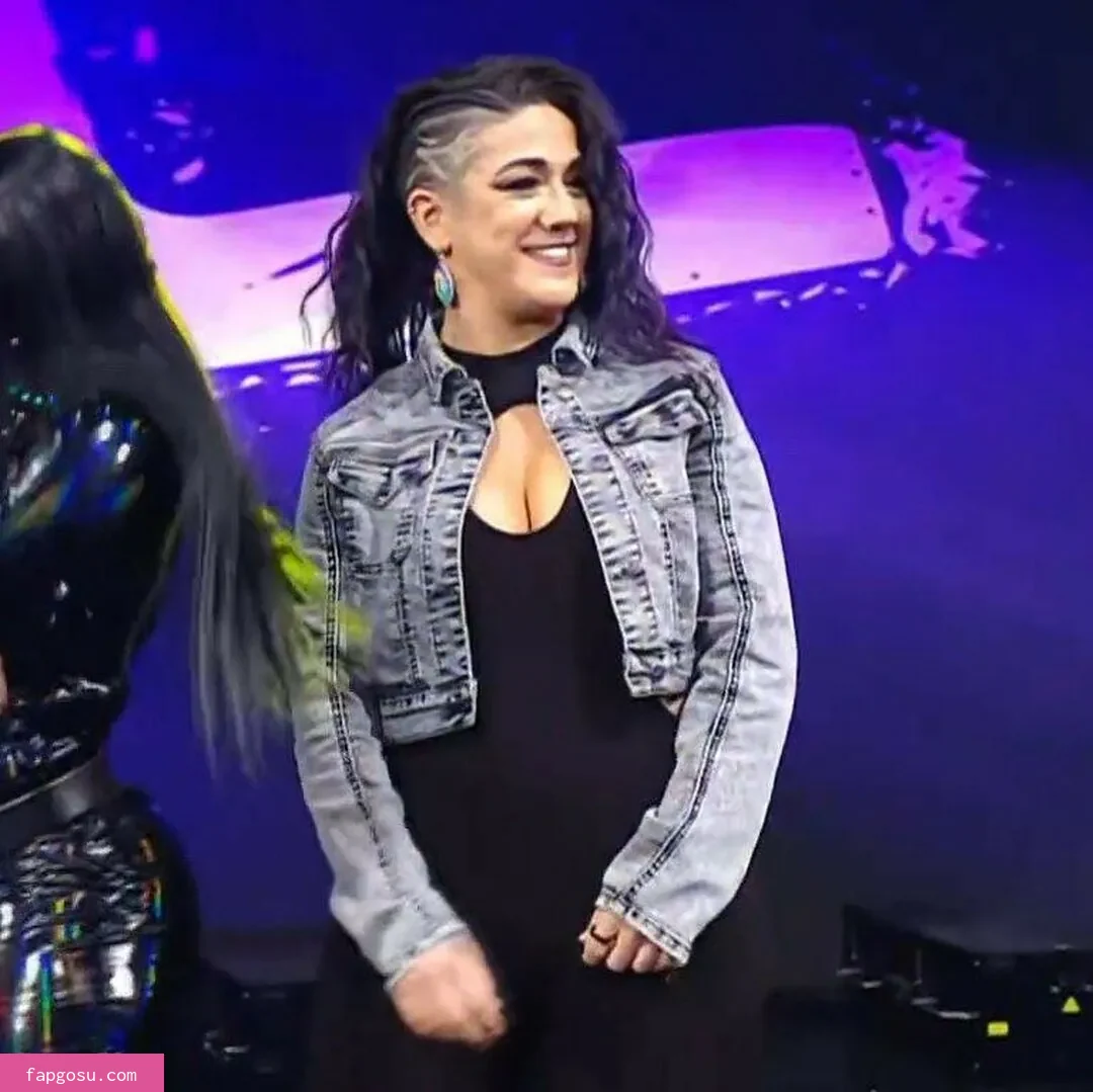 Bayley - Photo #1193