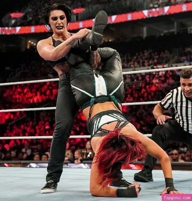 Bayley - Photo #287