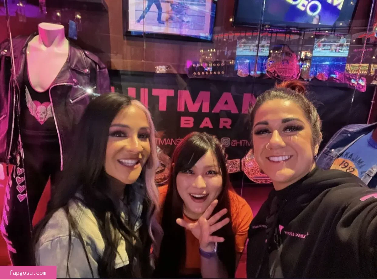 Bayley - Photo #542