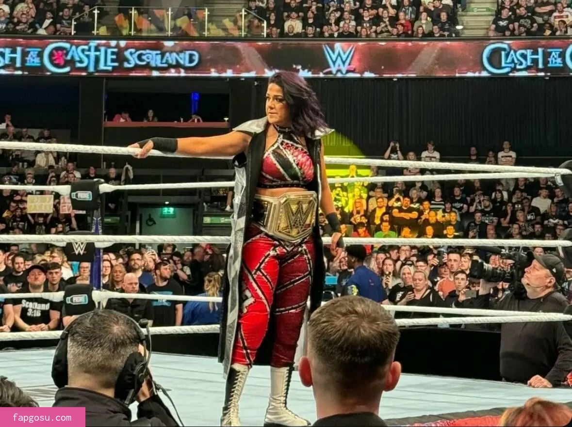 Bayley - Photo #779