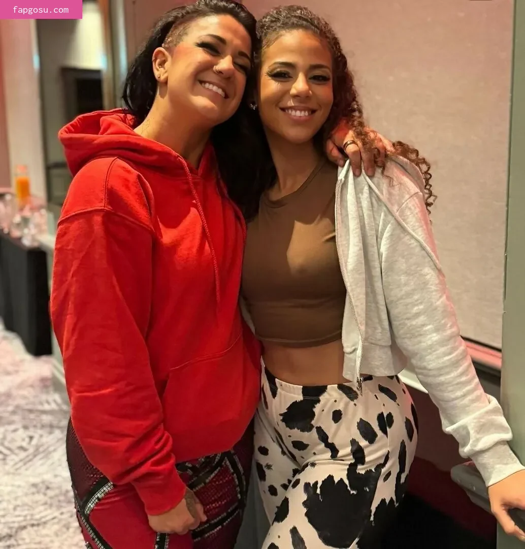Bayley - Photo #835