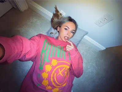 Beez ASMR content