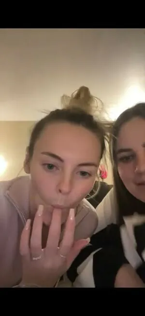 Beez ASMR content