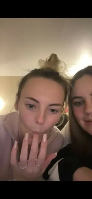 Beez ASMR content