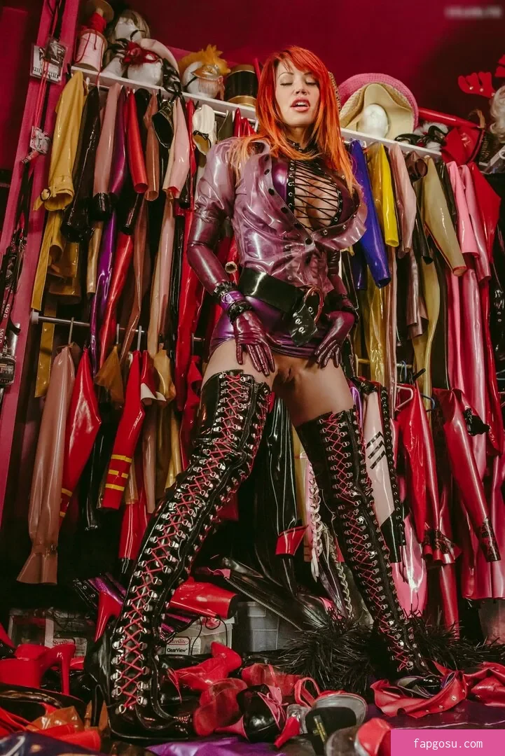 Bianca Beauchamp - Photo #2749