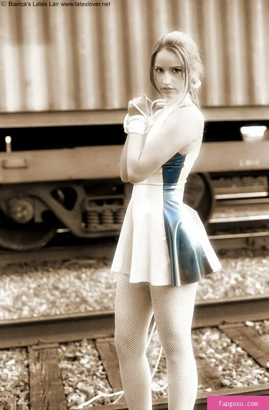 Bianca Beauchamp - Photo #986