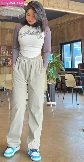 Beo Deul Jeong 정버들