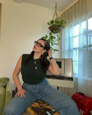 Barbie Ferreira content