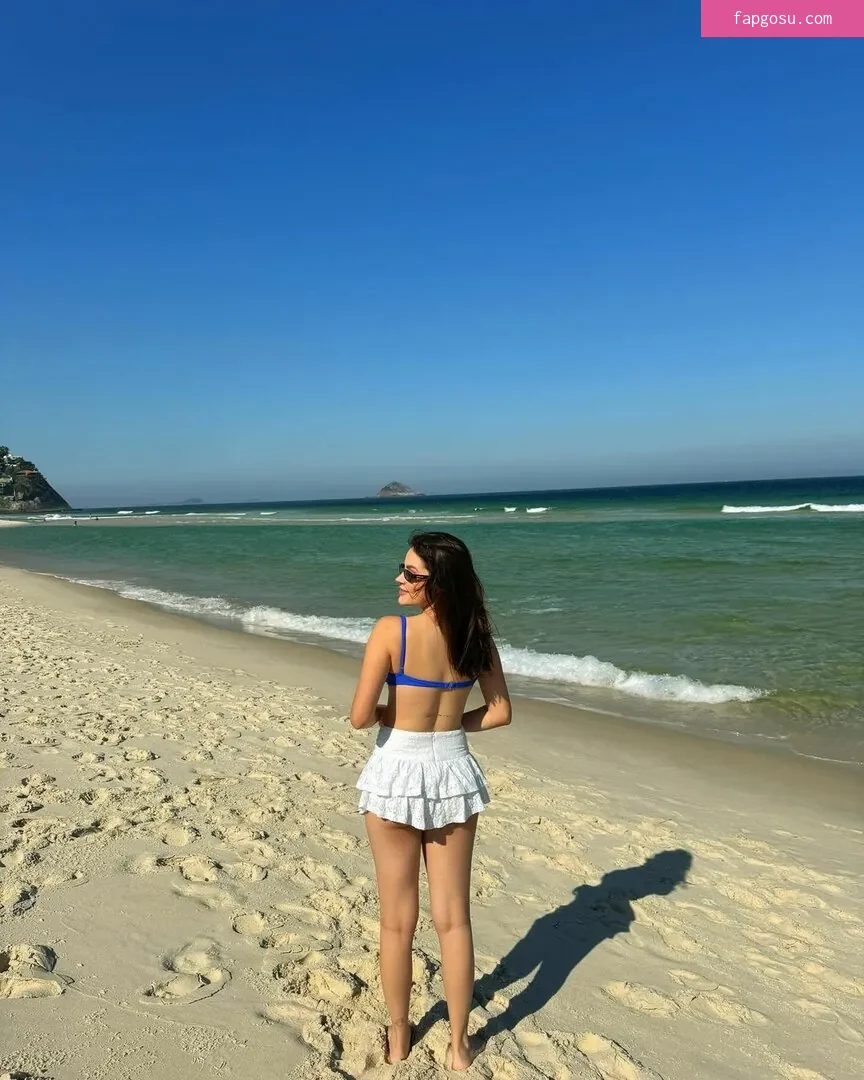 Bela Fernandes