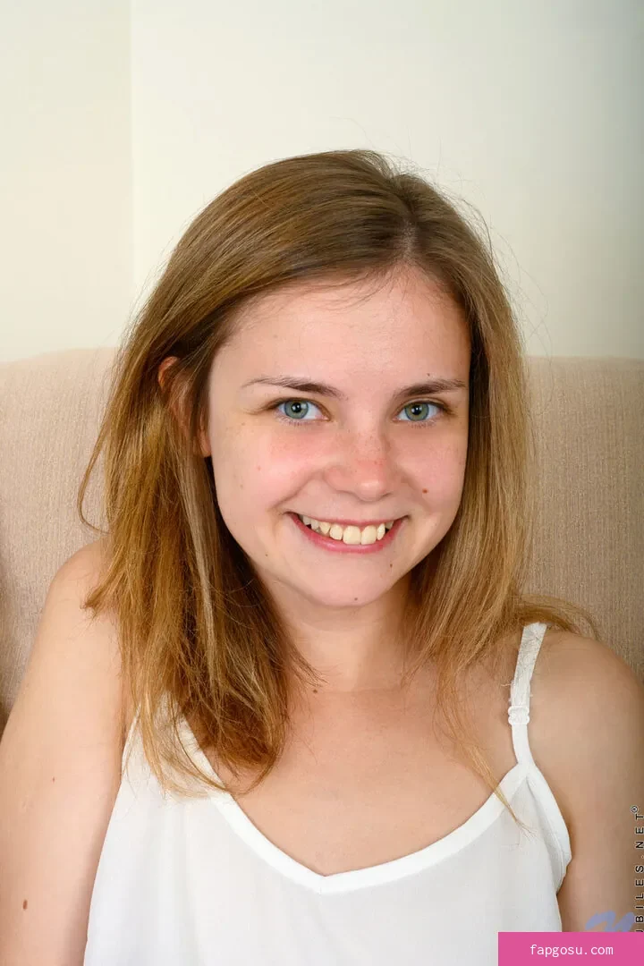 Bella Gray
