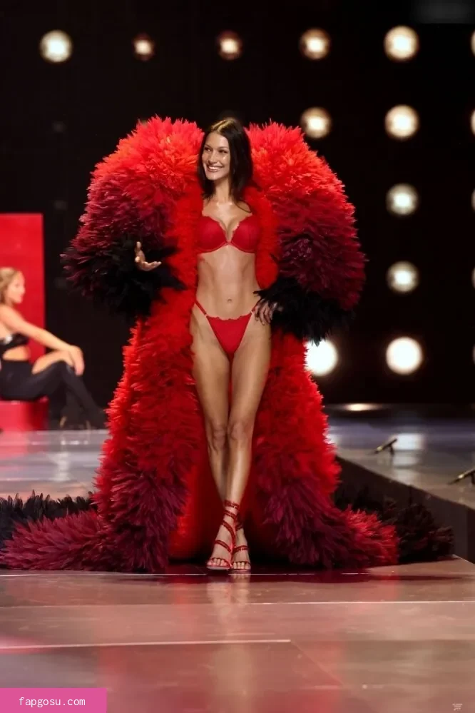 Bella Hadid